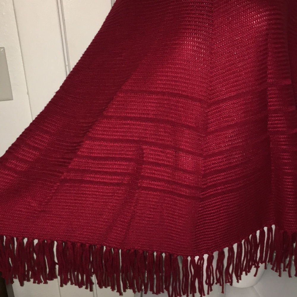 Karen Scott poncho - Picture 3 of 5